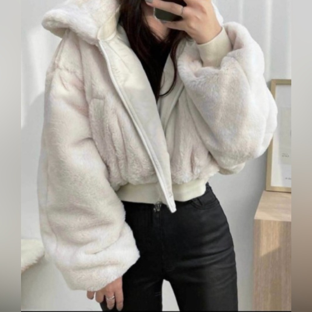 NWOT reversible cream fur jacket